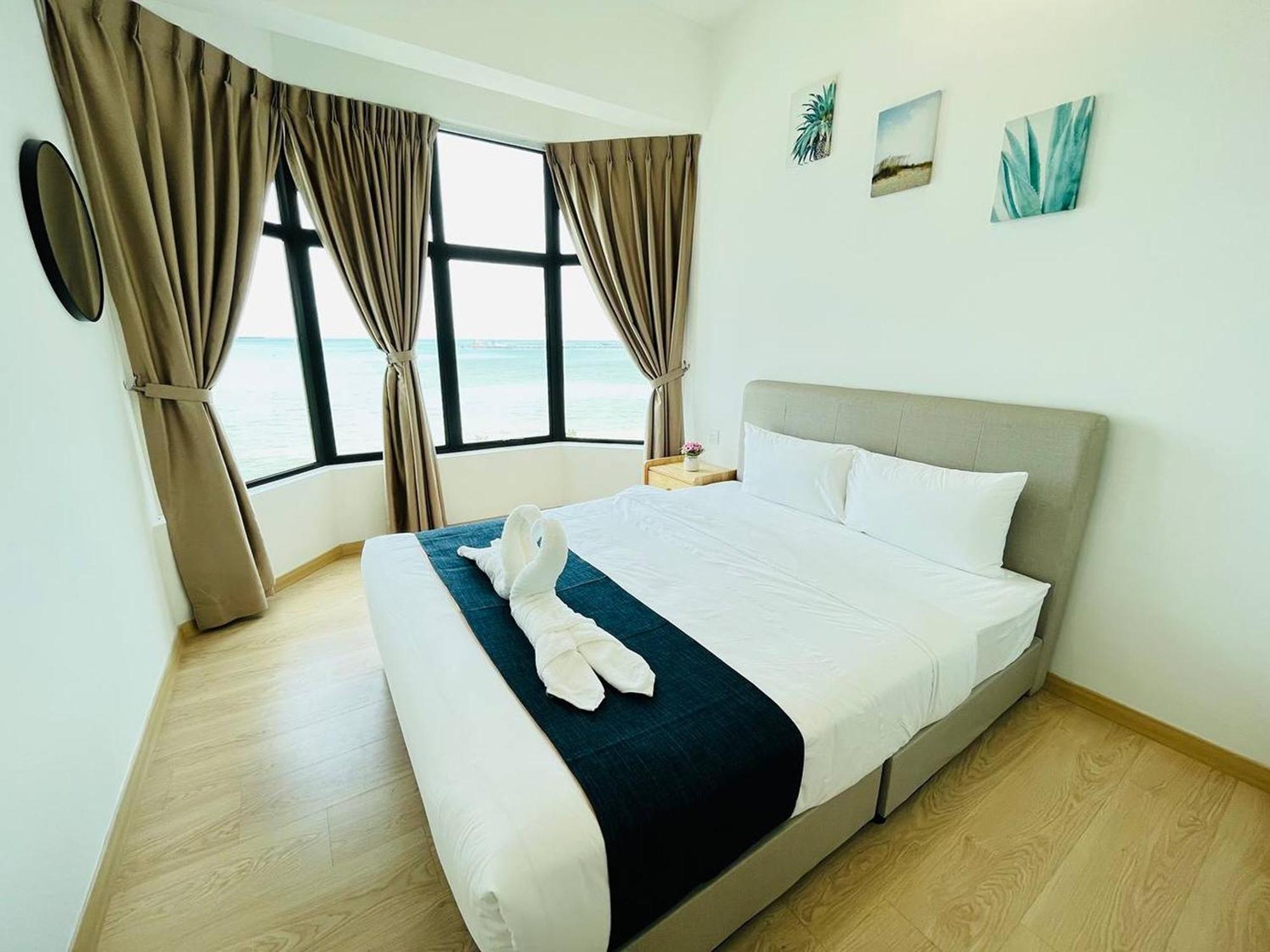 Mutiara Melaka Beach Resort By Glex Tangga Batu ภายนอก รูปภาพ