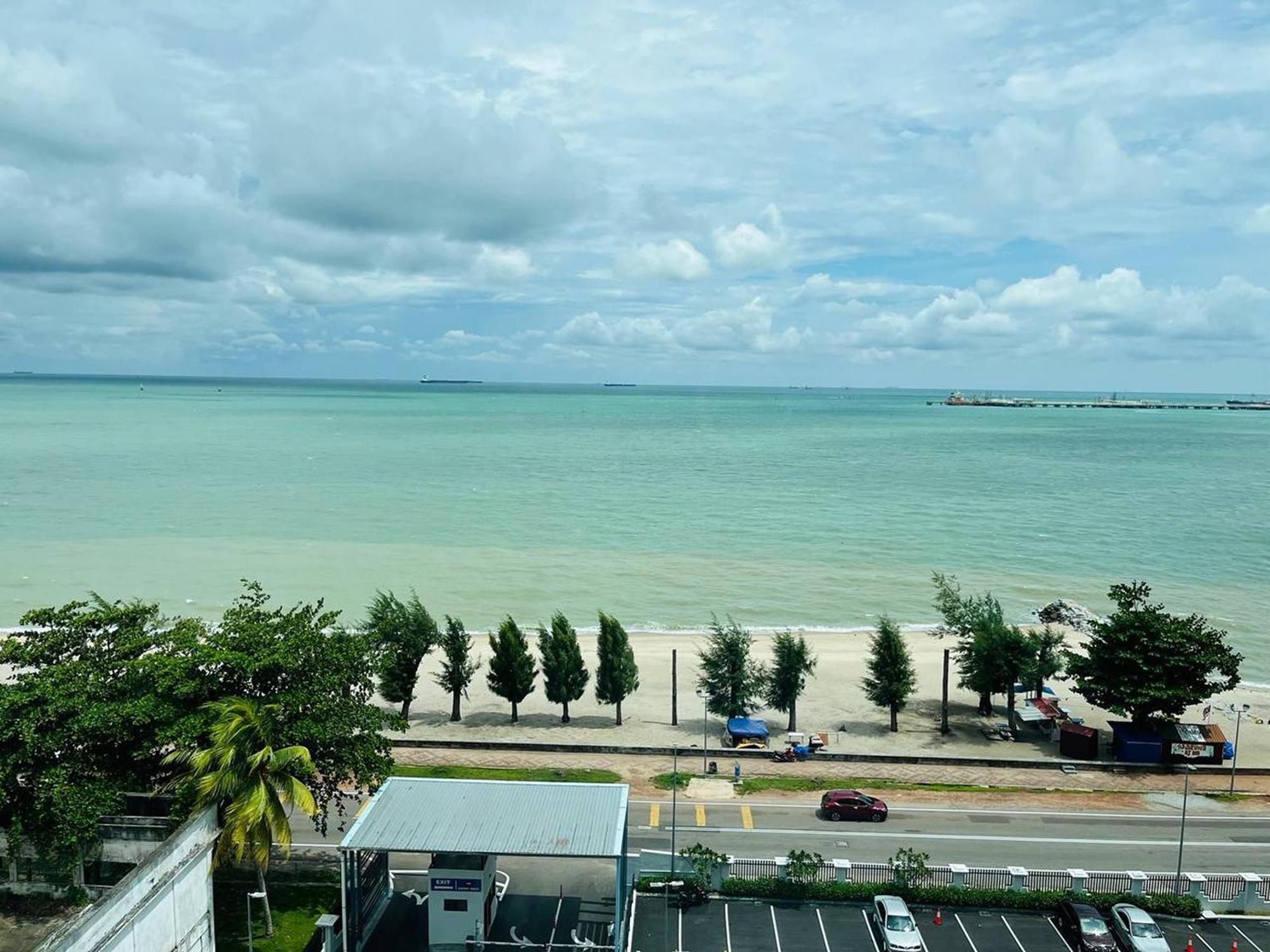 Mutiara Melaka Beach Resort By Glex Tangga Batu ภายนอก รูปภาพ